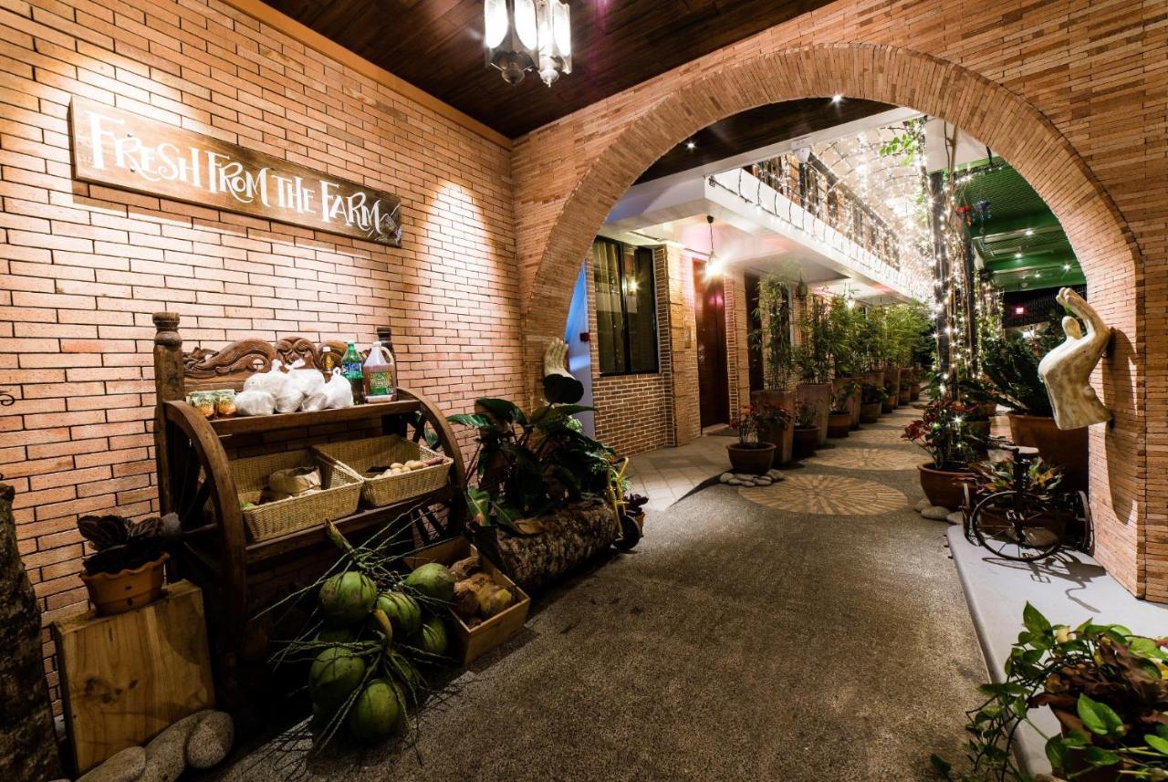 Gwandalan House Hotel Dipolog Exterior photo