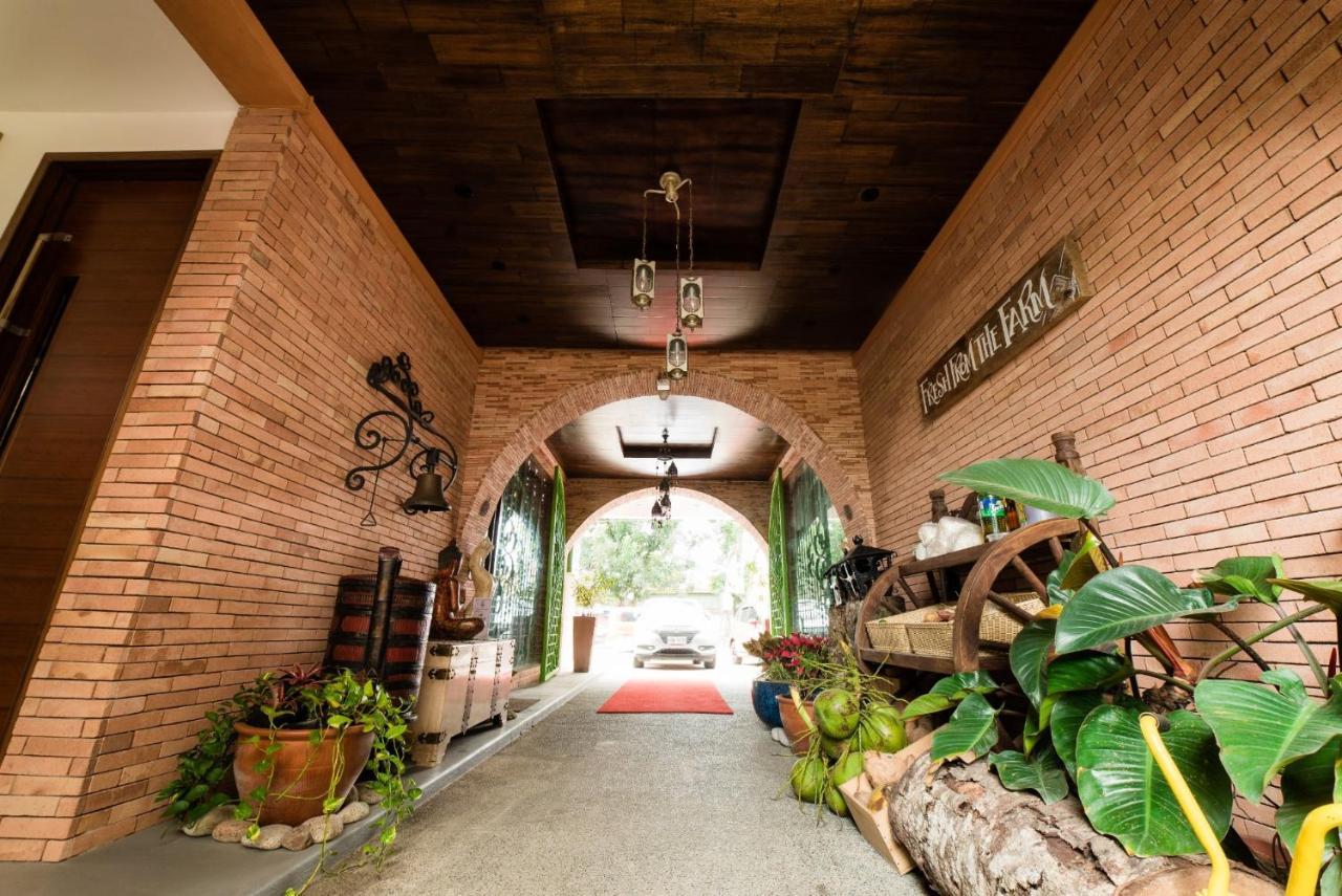 Gwandalan House Hotel Dipolog Exterior photo